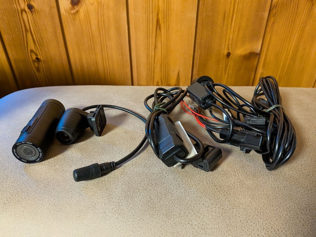 デイトナ Mio MiVue M777Dバイク用ドライブレコーダー（前後カメラ）