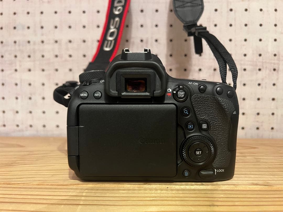 Canon EOS 6d mark2 ボディ