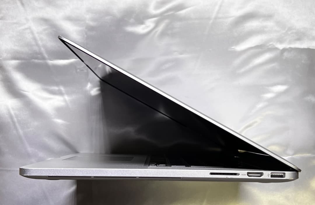 ダブルOS♪〜Mac & Windows 15インチ【CS6 / Office】