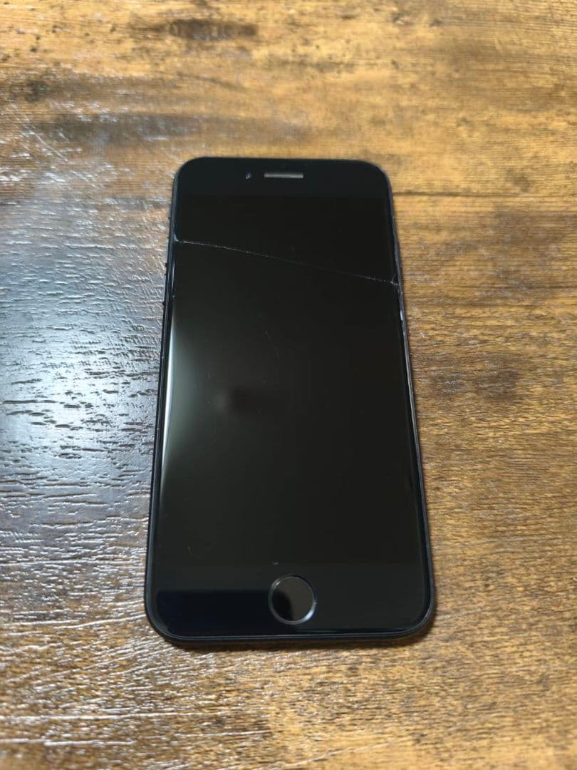 Apple iPhone SE (第2世代) 64GB ブラック「画面割れあり」