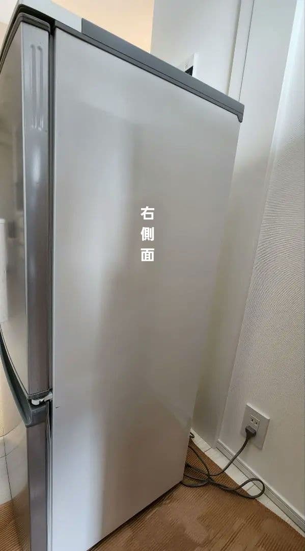 137L冷凍冷蔵庫(SHARP 冷蔵庫 SJ-14E7 シルバー 2011年製)