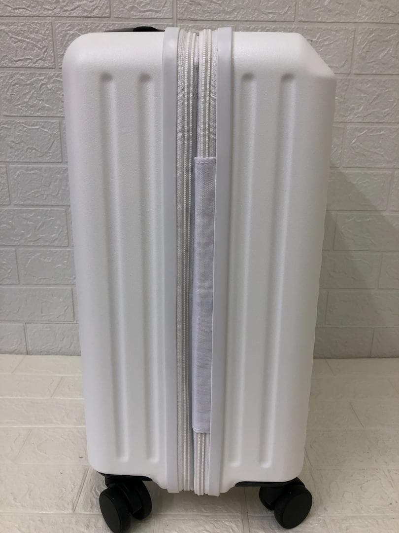 ACE イグザクト 機内持込みサイズ スーツケース（拡張機能付き）ホワイト