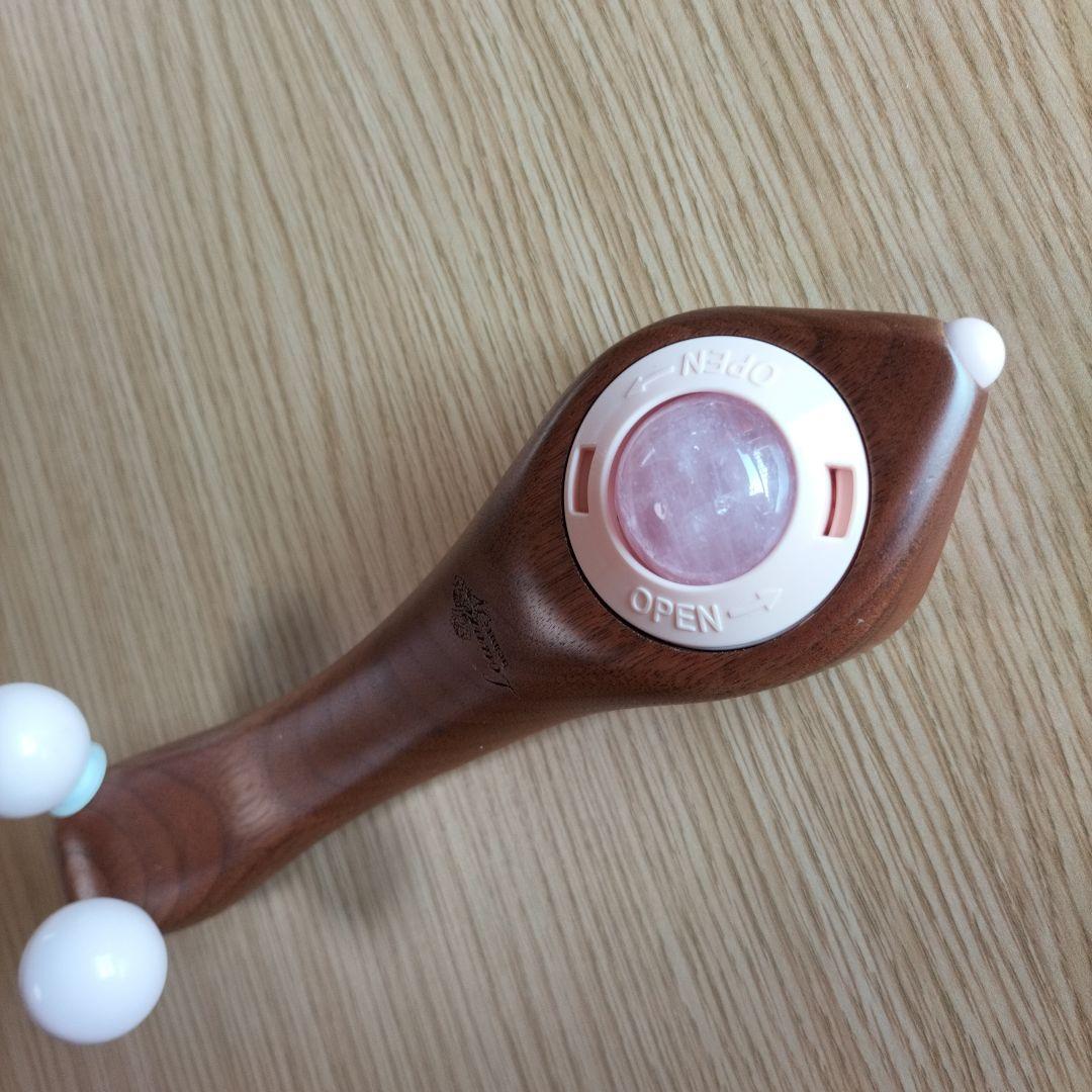 Sofill-e / LOUVREDO 美顔ローラー 木製ハンドル