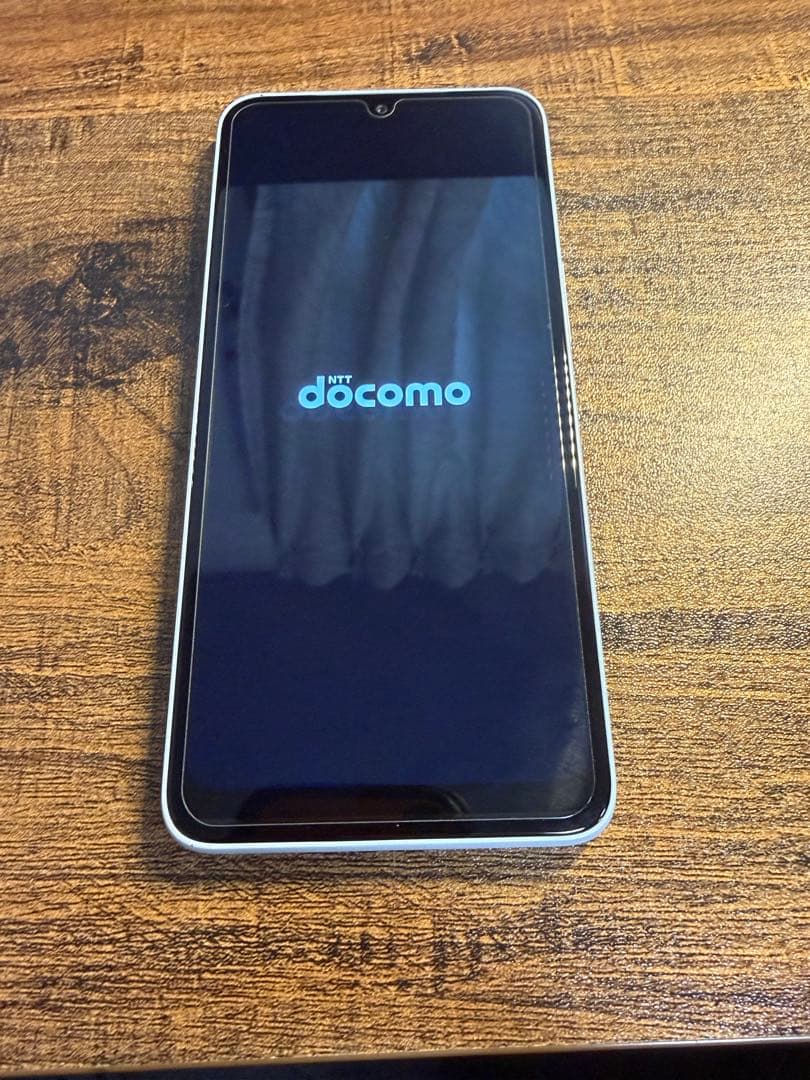 美品　arrows We2 ライトブルー　NTT docomo