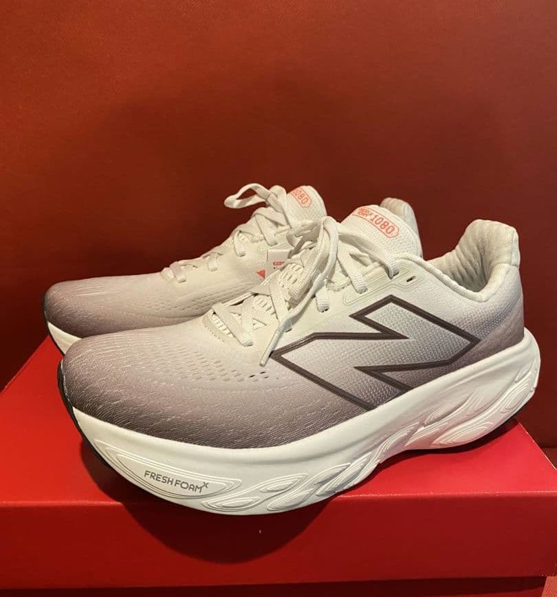 ニューバランス1080 【26.5】未使用