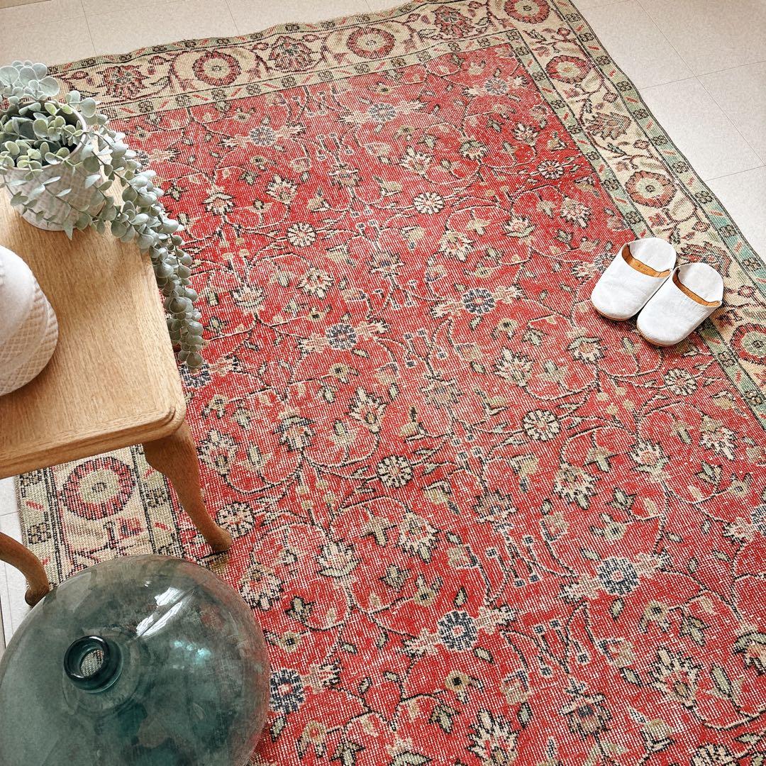 まあま　トルコ　ヴィンテージラグ　大判　赤　フローラル