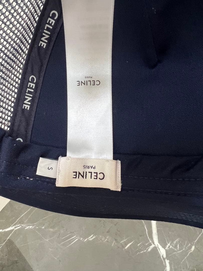 セリーヌ　celine トリオンフ　新品未使用　キャップ ホワイト