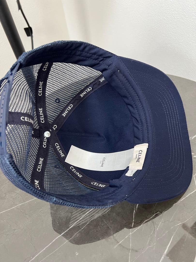 セリーヌ　celine トリオンフ　新品未使用　キャップ ホワイト