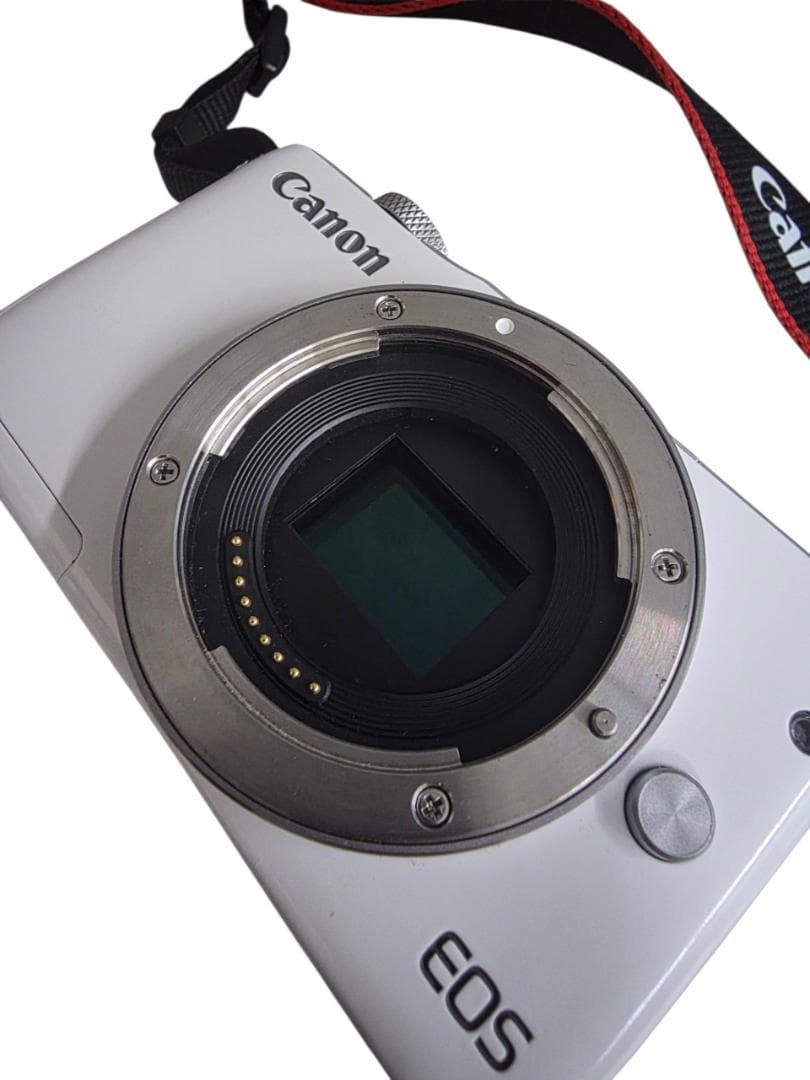 ■美品■キャノン　Canon EOS M10 レンズキット PC018