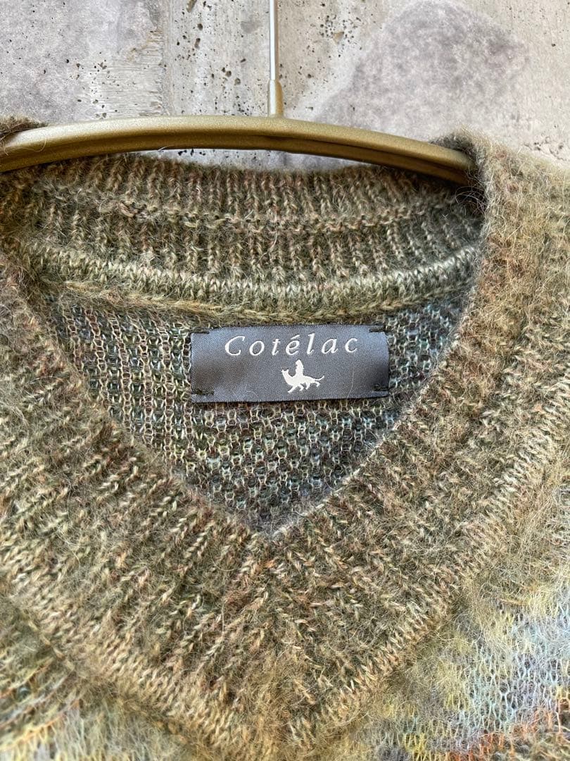 cotelac オリーブグリーン カモフラ Vネックセーター