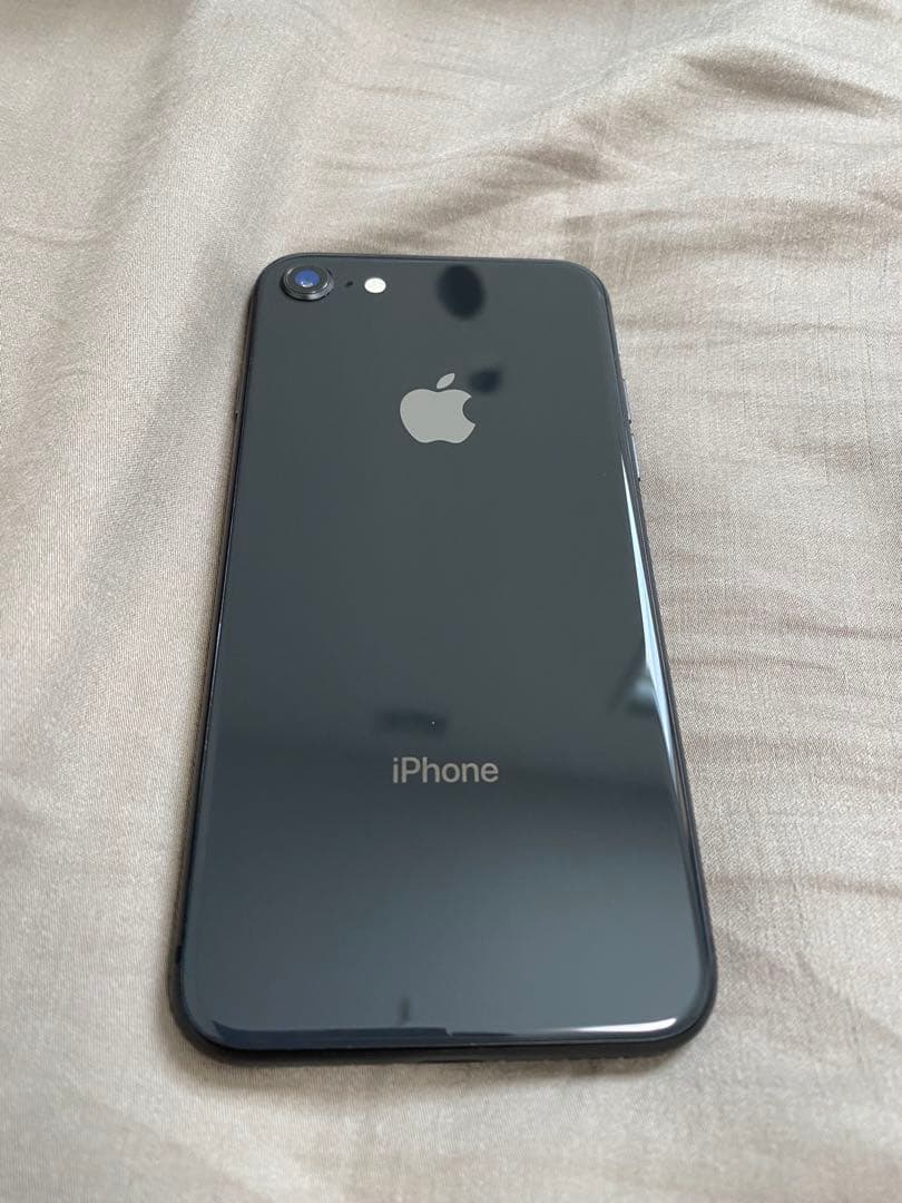 SIMフリー iPhone8