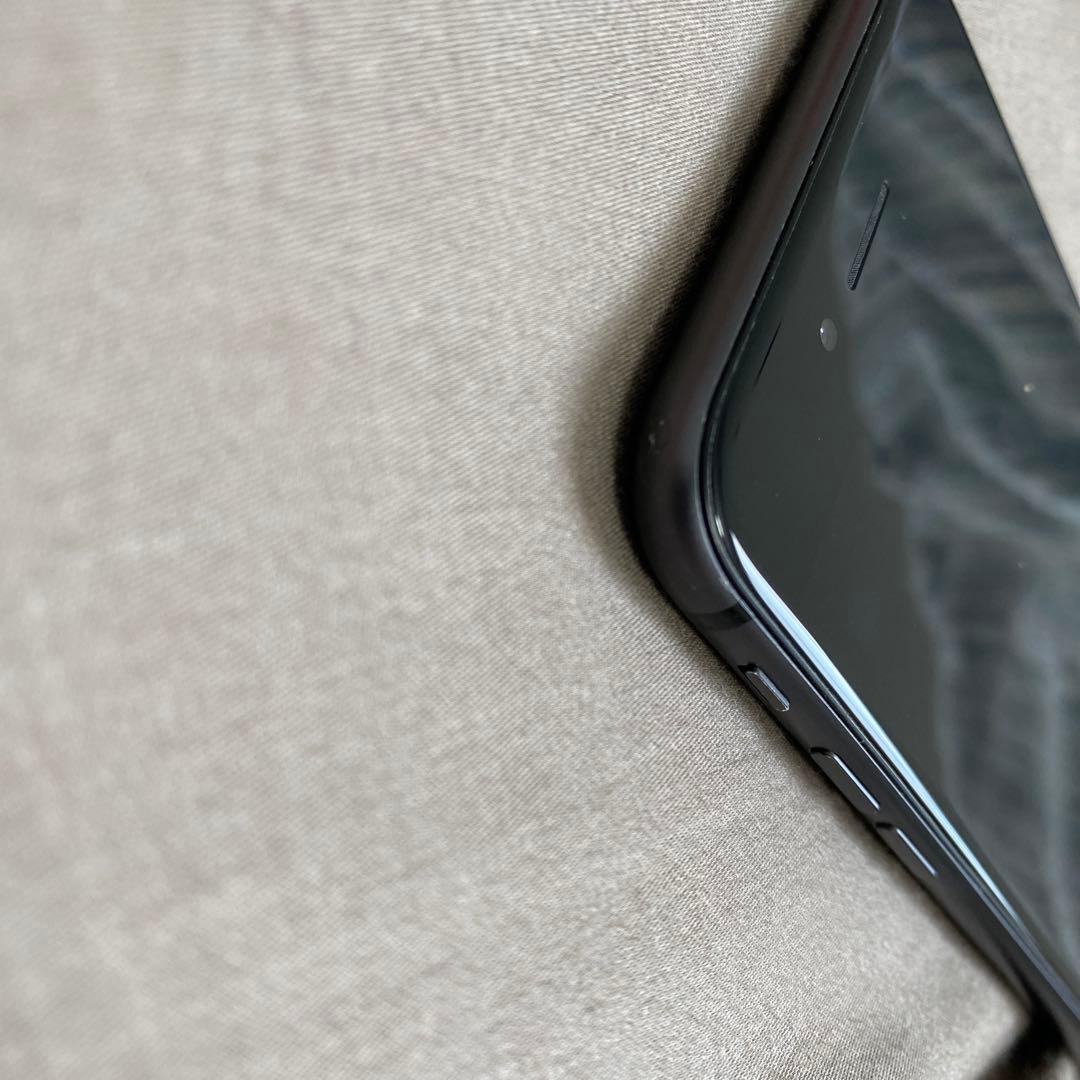 SIMフリー iPhone8