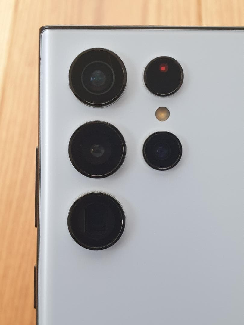 817012274437　SAMSUNG Galaxy S22 Ultra