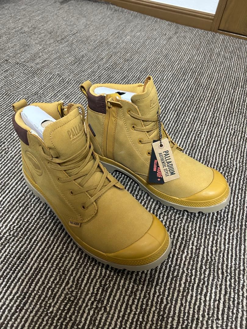 ☆*★様 【新品未使用】PALLADIUM 防水レザースニーカー 着脱に便利なジ