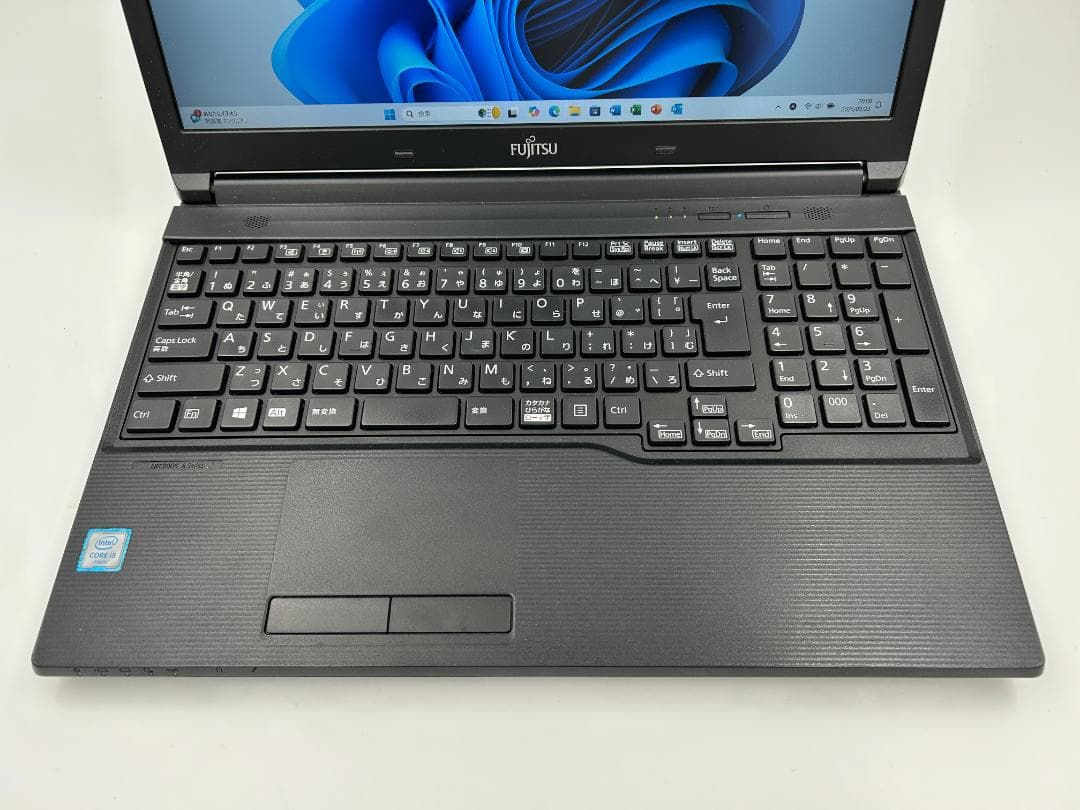 ノートパソコン windows11 オフィス付き core i5 A576/N