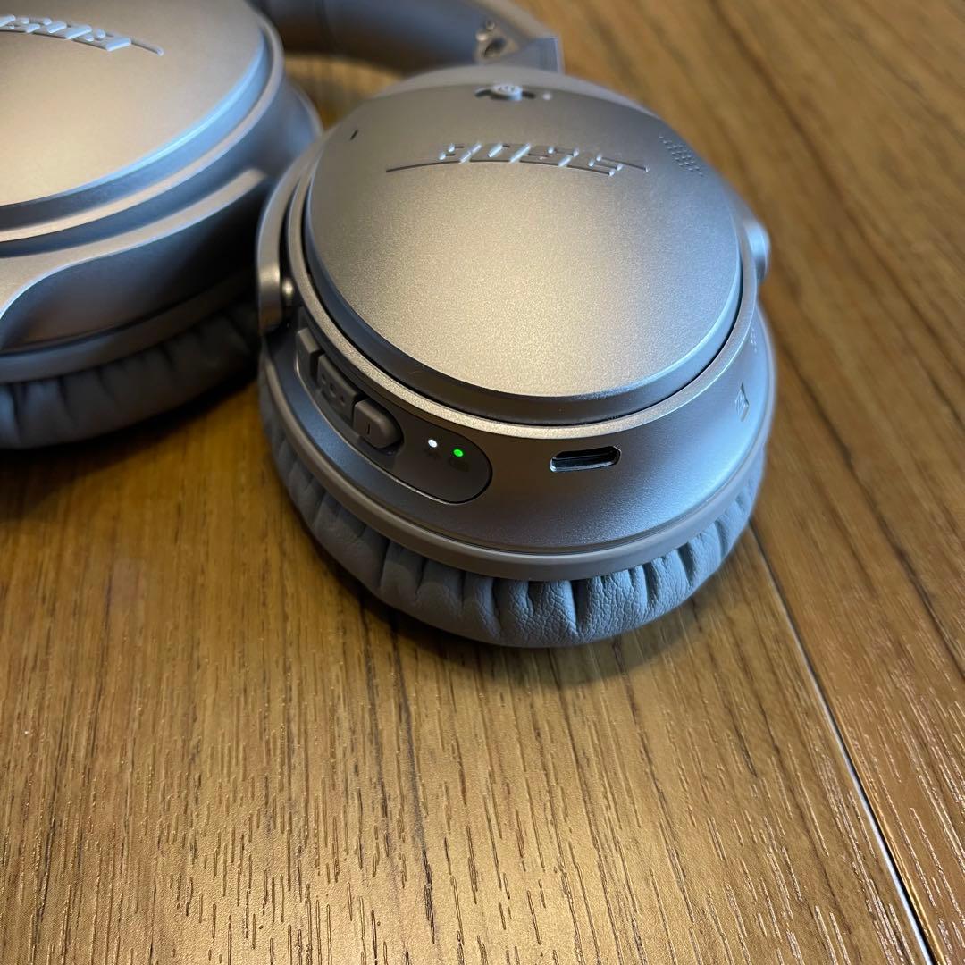 美品！BOSE QUIETCOMFORT35 シルバー ボーズ ヘッドホン