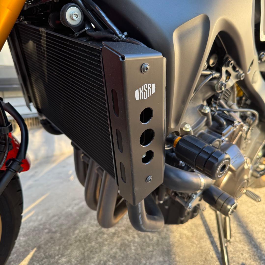 XSR900 ウインカー移設キット