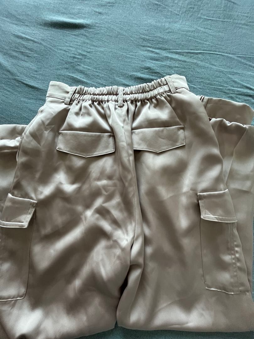 【新品】Apuweiser-riche リラクシーワークサテンパンツ