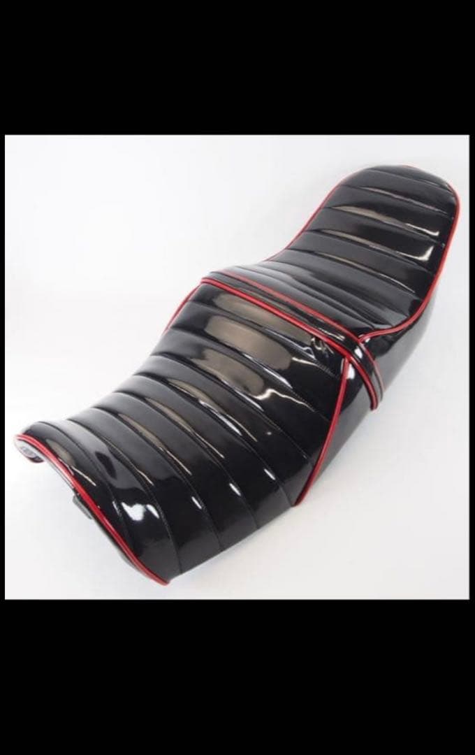 CB400SF NC31 前期用 チョビ三段シート 黒エナメル 赤パイピング