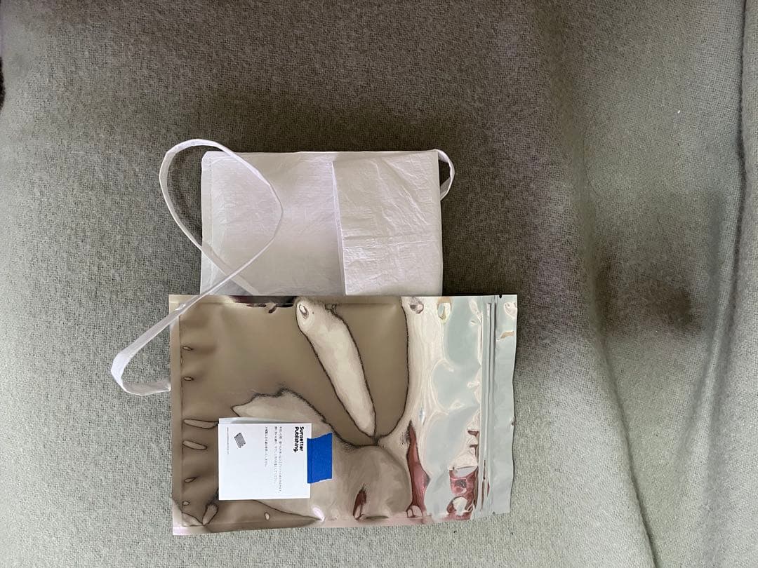 ARITOMO sunsetterpublishing カメラポーチ