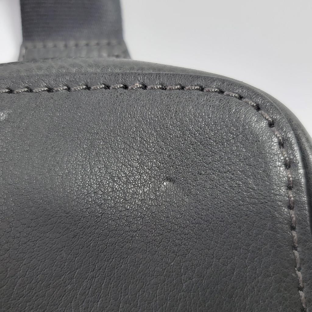 【ぺこ】土屋鞄トーンオイルヌメ クロスボディバッグレザー　ブラック黒　美品