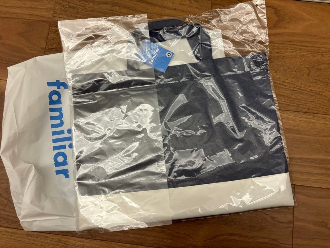 【新品未開封】ファミリア トトロ マチ付きデニムバッグ ジブリ