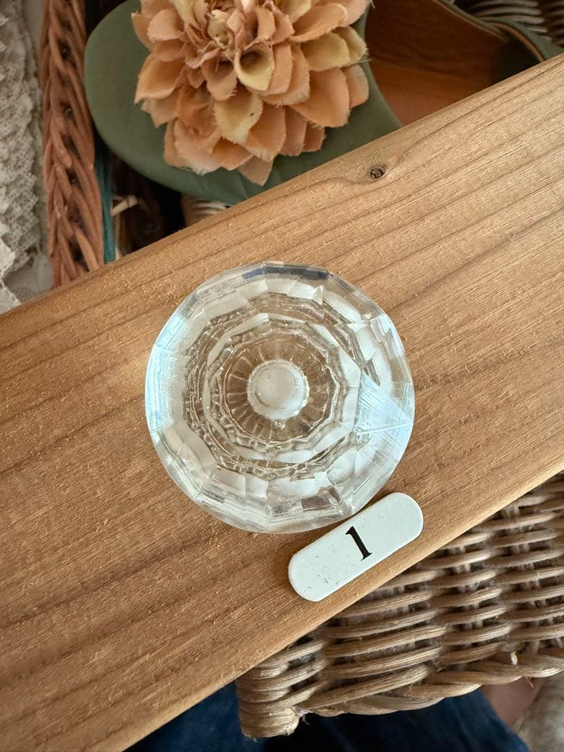 気まぐれ工房ஐ木とガラスのつまみの壁掛けフックஐビンテージ・アンティーク