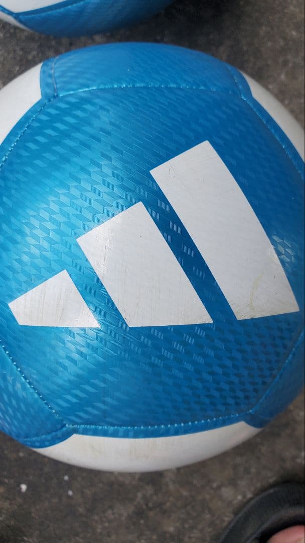 アディダス サッカーボール10個セット 5号 30000円購入→8880円！