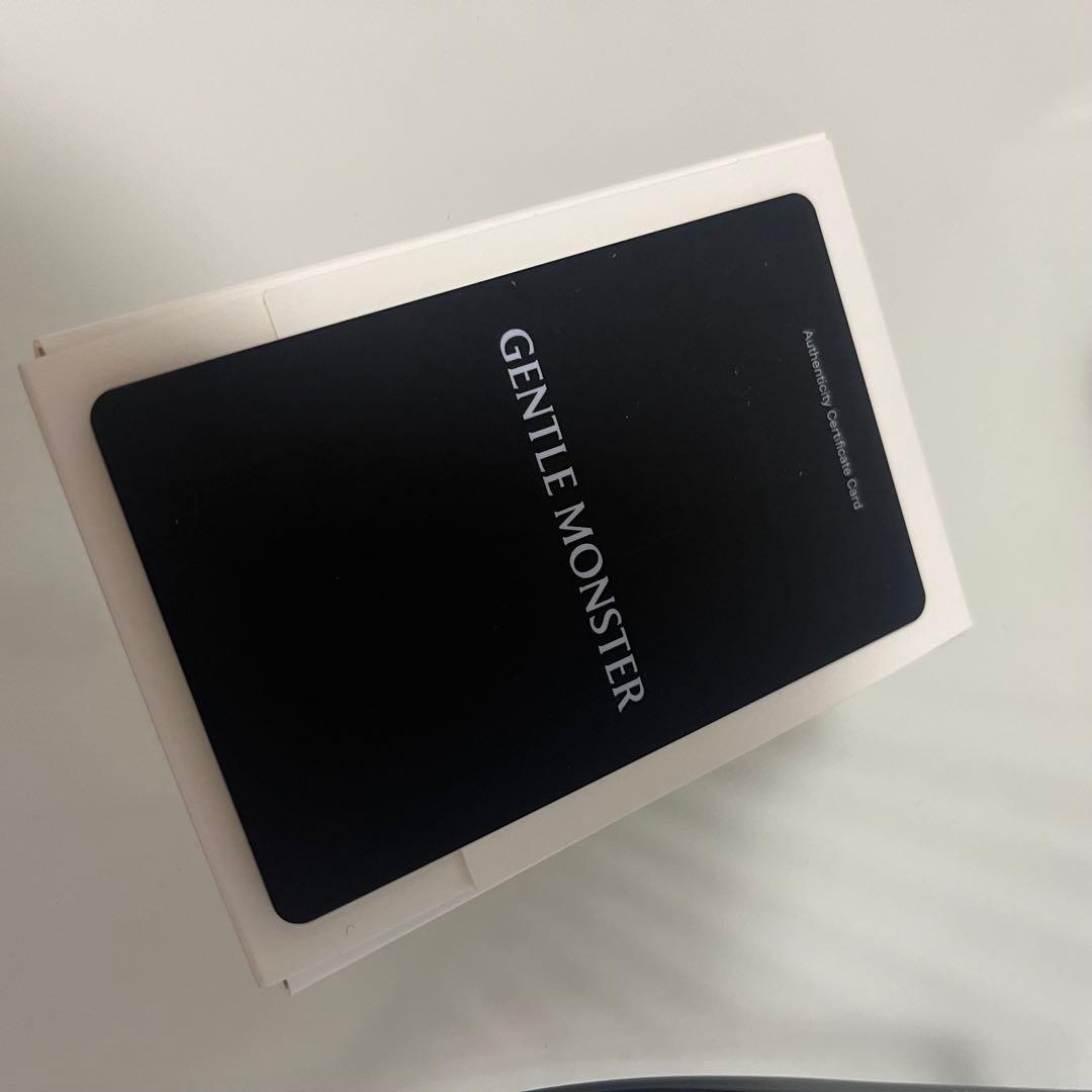 小物 GENTLE MONSTER New Born01