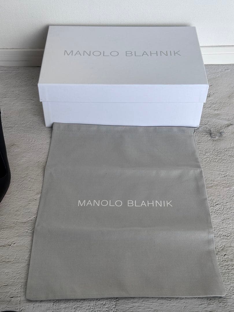 新品未使用　マノロブラニク 黒　37.5 メリージェーン