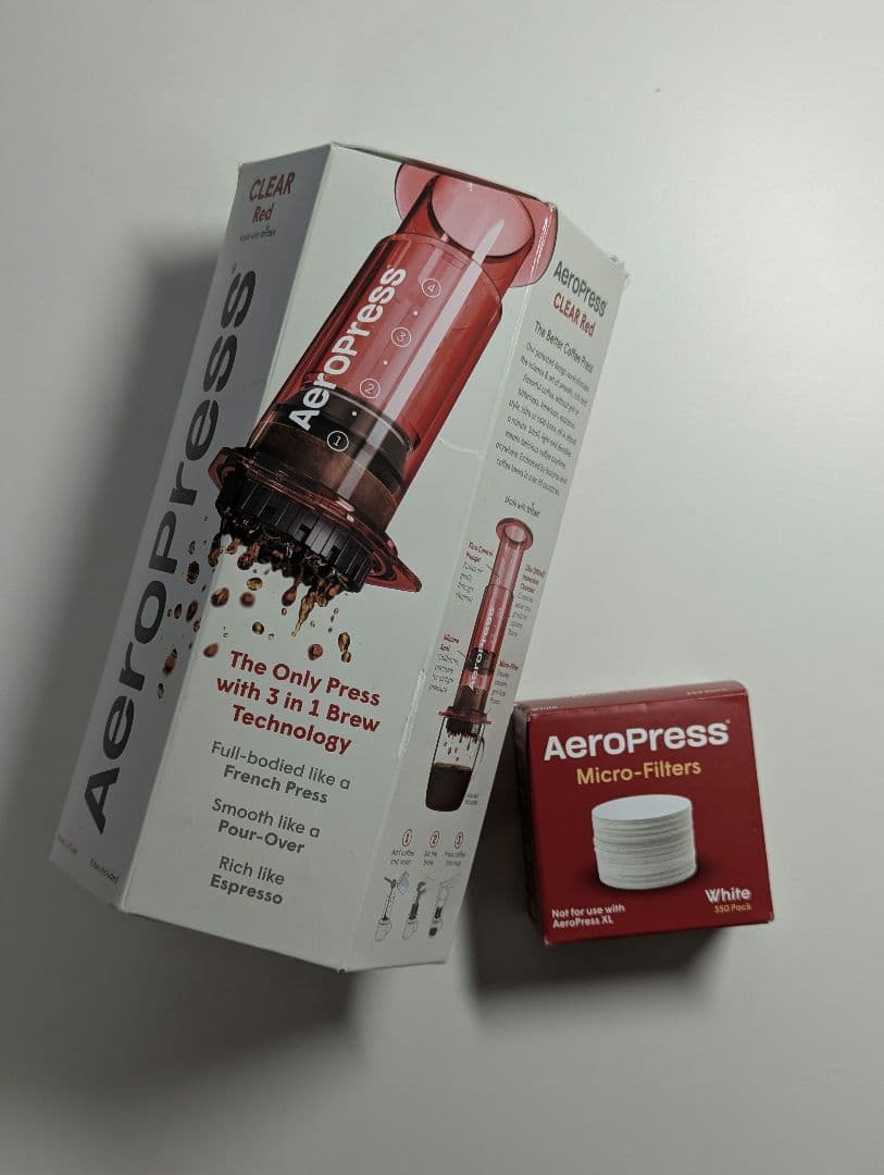 AeroPress エアロプレス　レッド　ペーパーフィルター付き