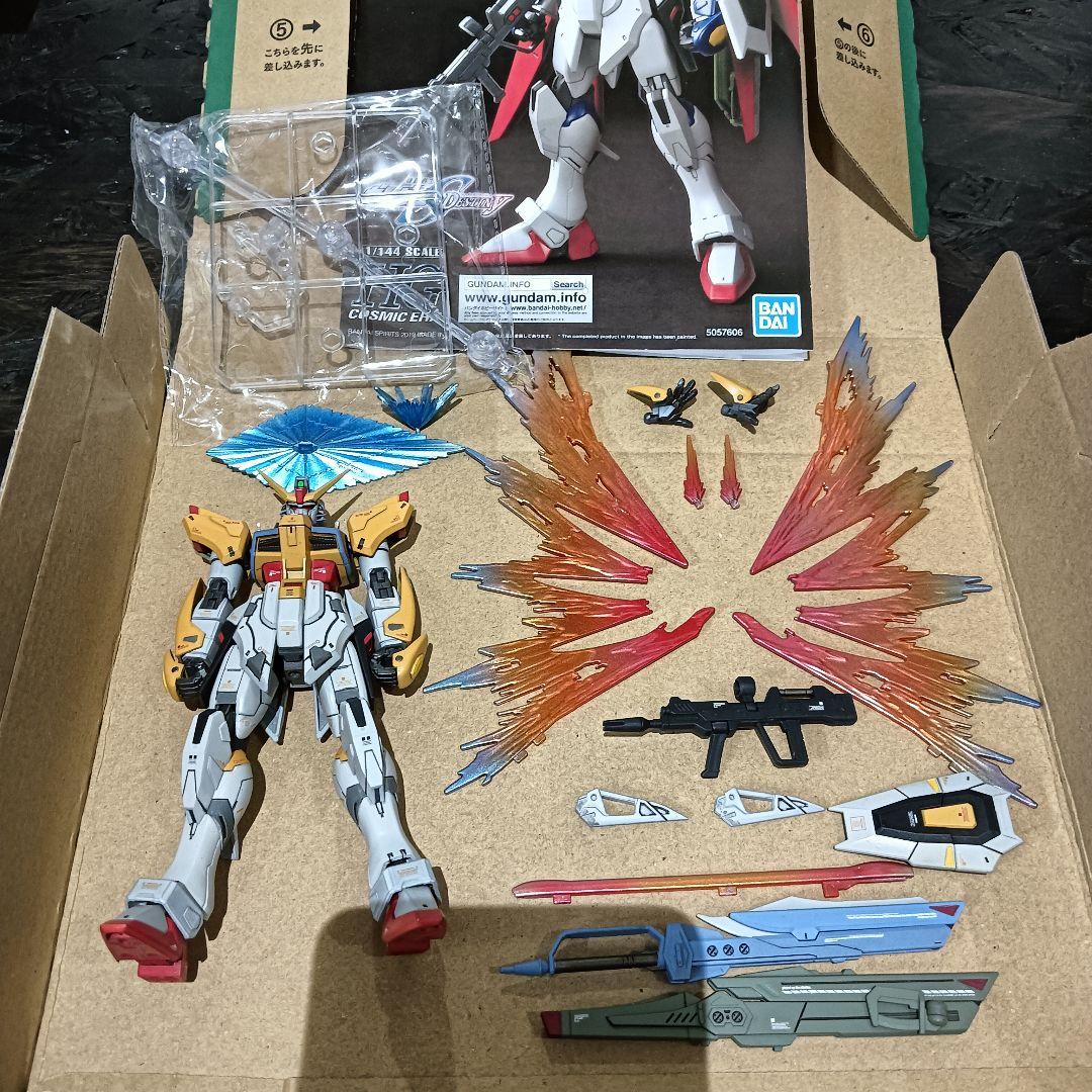 HGCE 1/144 デスティニーガンダム　ハイネ専用機イメージ塗装完成品