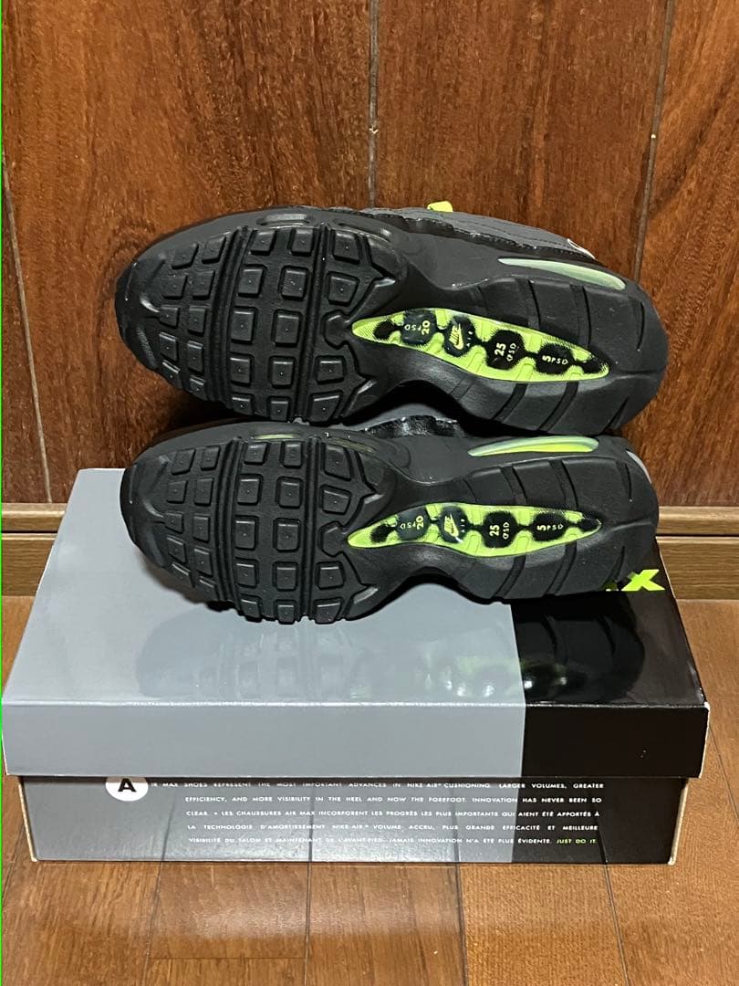 ナイキ　エアマックス95 原宿　24.5