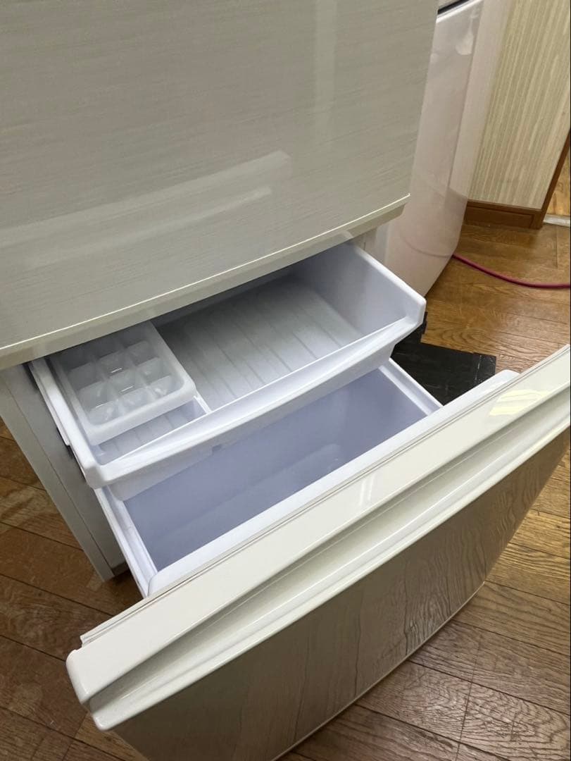 #46 SHARP 2019年 137L SJ-D14E-W どっちもドア 冷蔵