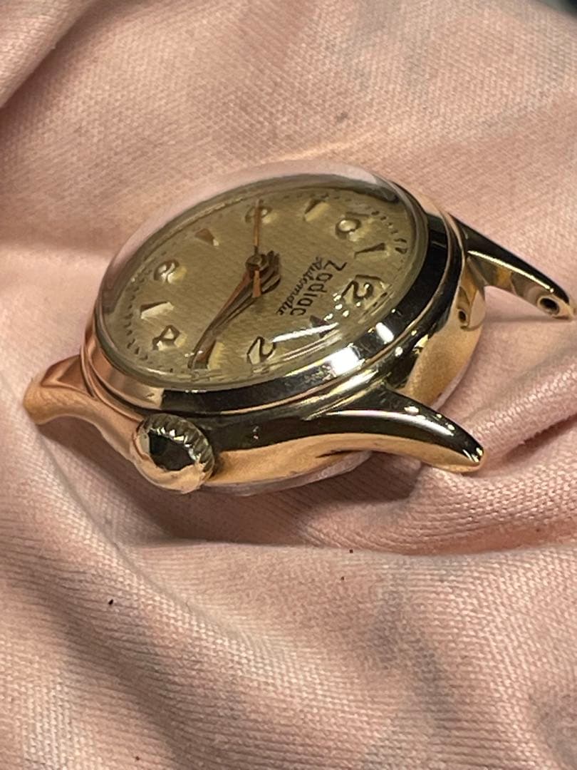 70's YellowGold 厚い金張 SWISS Zodiac 自動巻　稼働