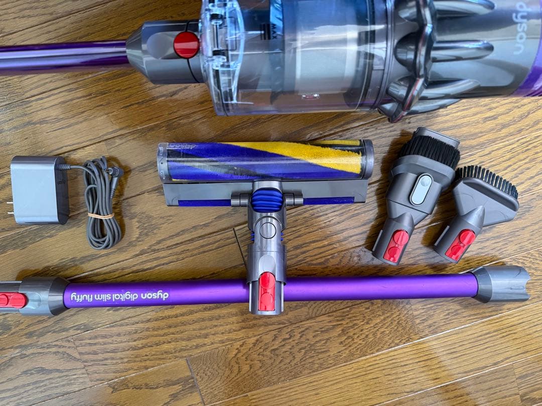 期間限定値下げ中 V12 SV18 ダイソンスティッククリーナー　完動良品