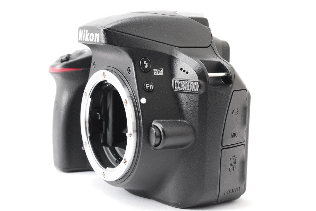 Nikon D3300✨ショット数少！スマホ転送 2416万画素高画質一眼レフ