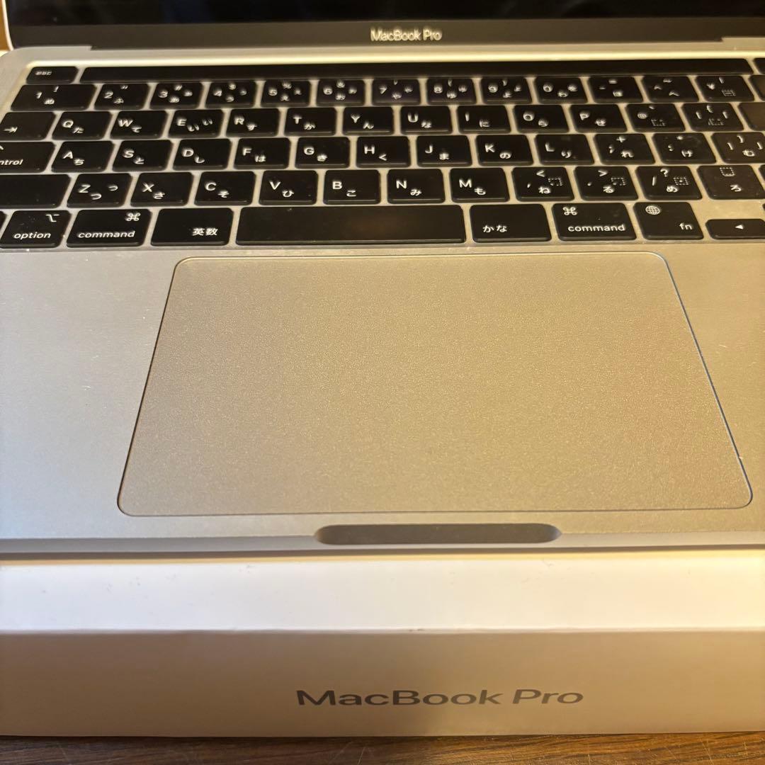MacBook Pro M2チップ　シルバー 2022 8GB