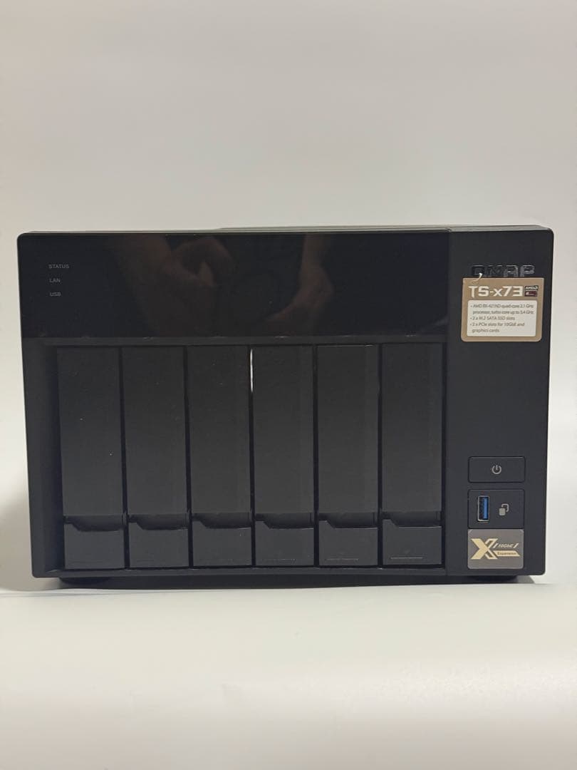 QNAP TS-673 6ベイ NAS(メモリ16GB)