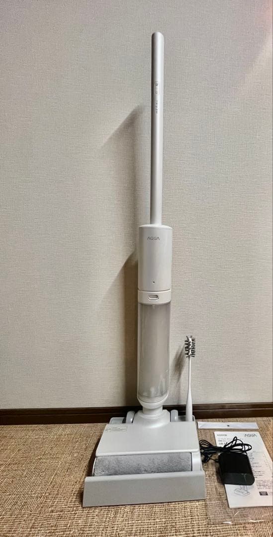 AQUA スティッククリーナー AQC-WX11 本体