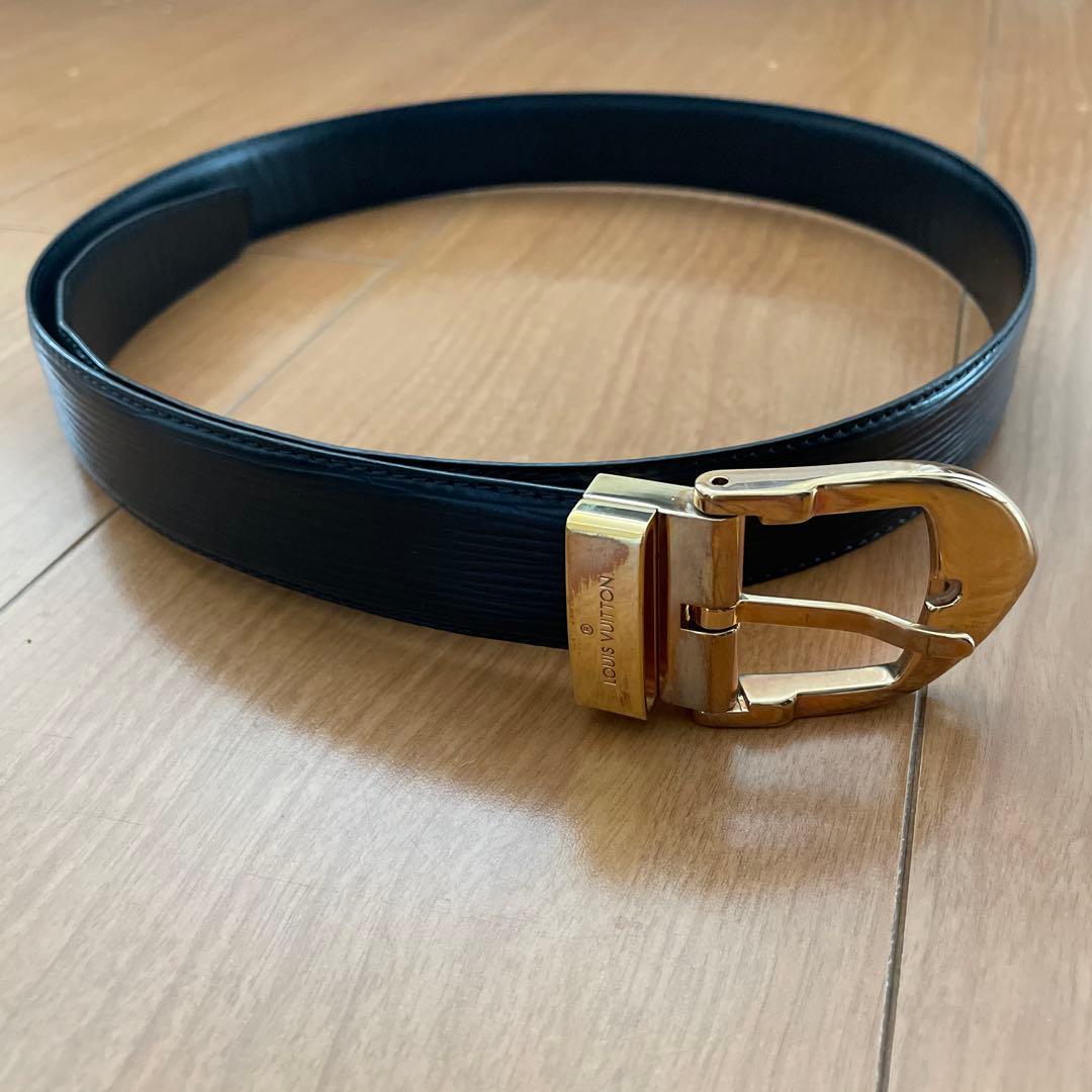 LOUIS VUITTON ブラックレザー ベルト　エピ