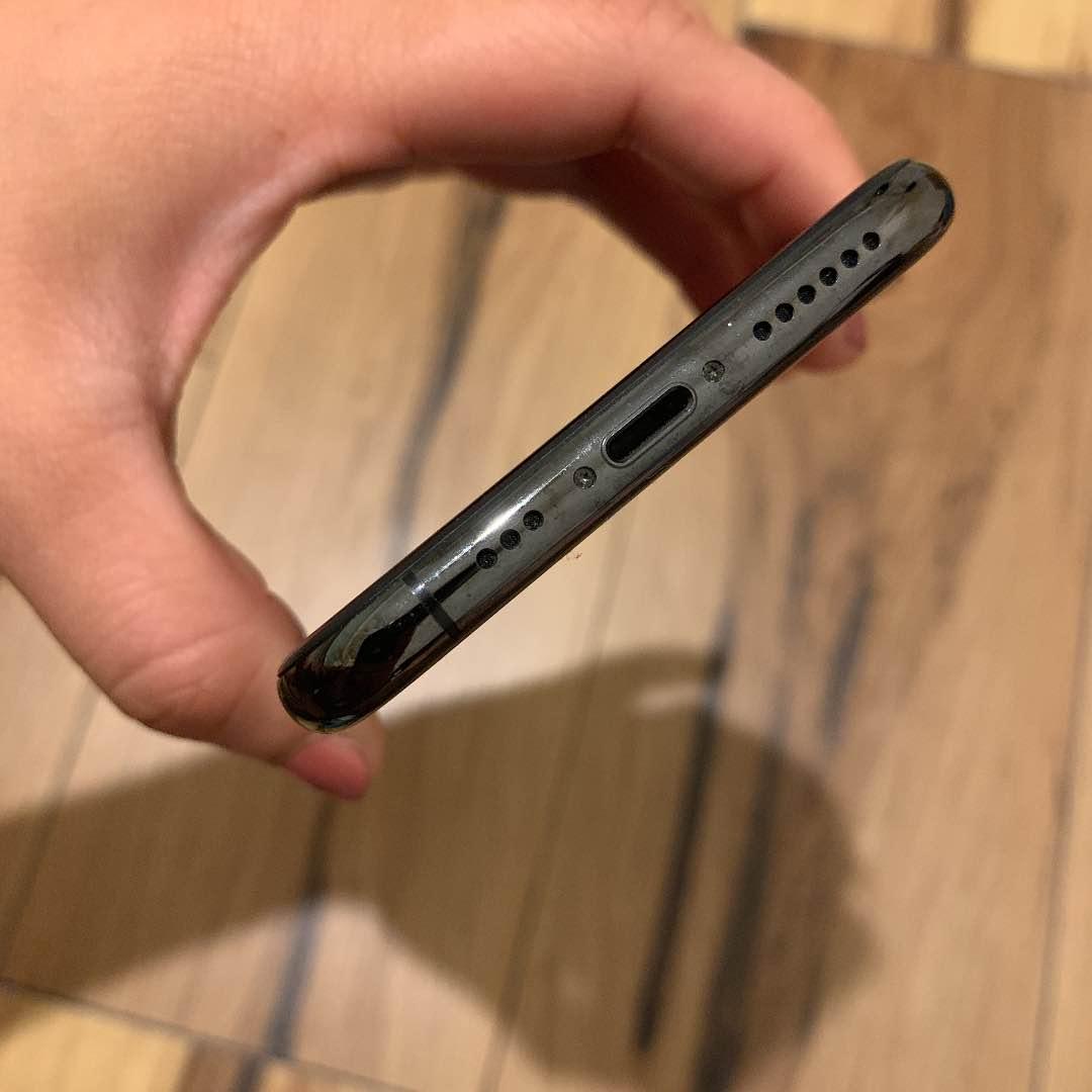 スマートフォン本体 iPhone Xs Space Gray 256 GB docomo