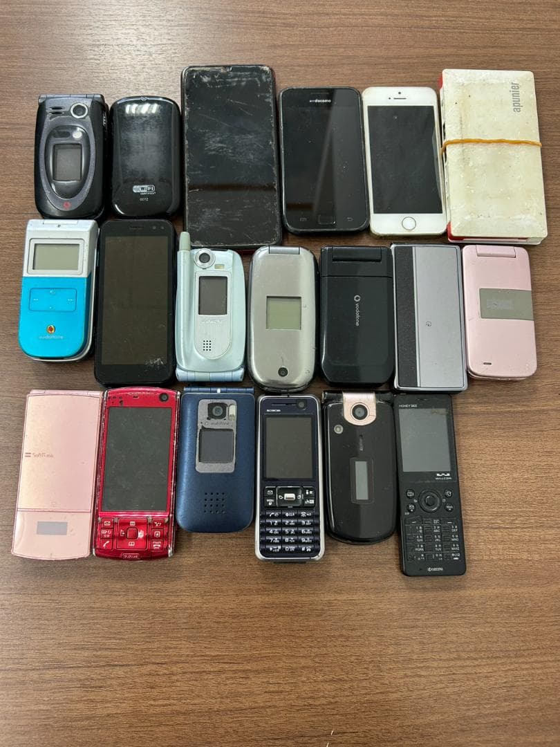 【C】✧ガラケー・スマホ おまとめ　19台まとめ　ジャンク✧