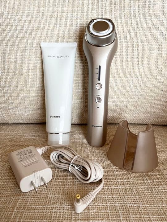 パナソニック☆ラジオ波＋超音波美顔器☆ゴールド調
