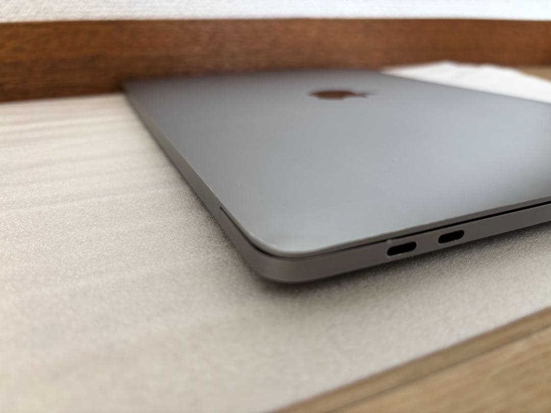 専用i7 1TB MacBookPro 13インチ　Touchbar A1989