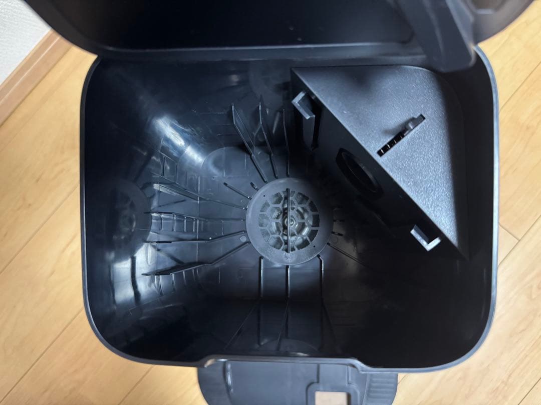 iRobot ルンバ i3+ I355060 自動ゴミ収集機　消耗品付き