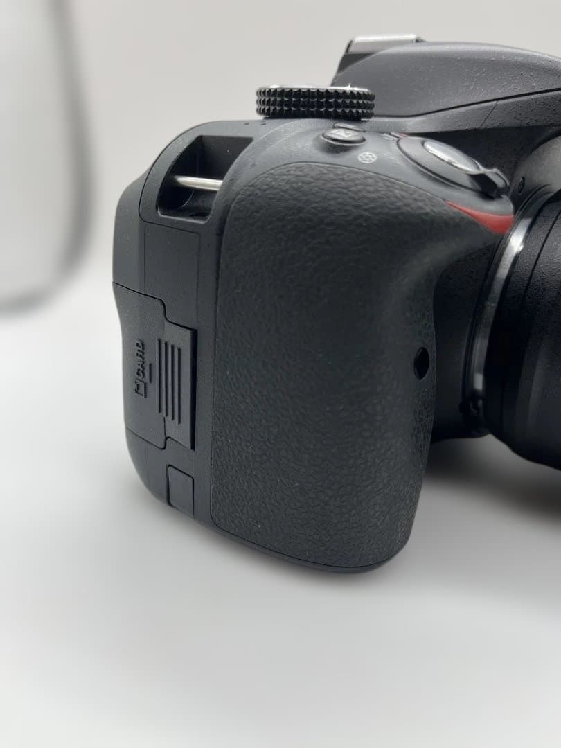 NIKON D3300 AF-S 18-55mm VRⅡ 予備バッテリーオマケ！