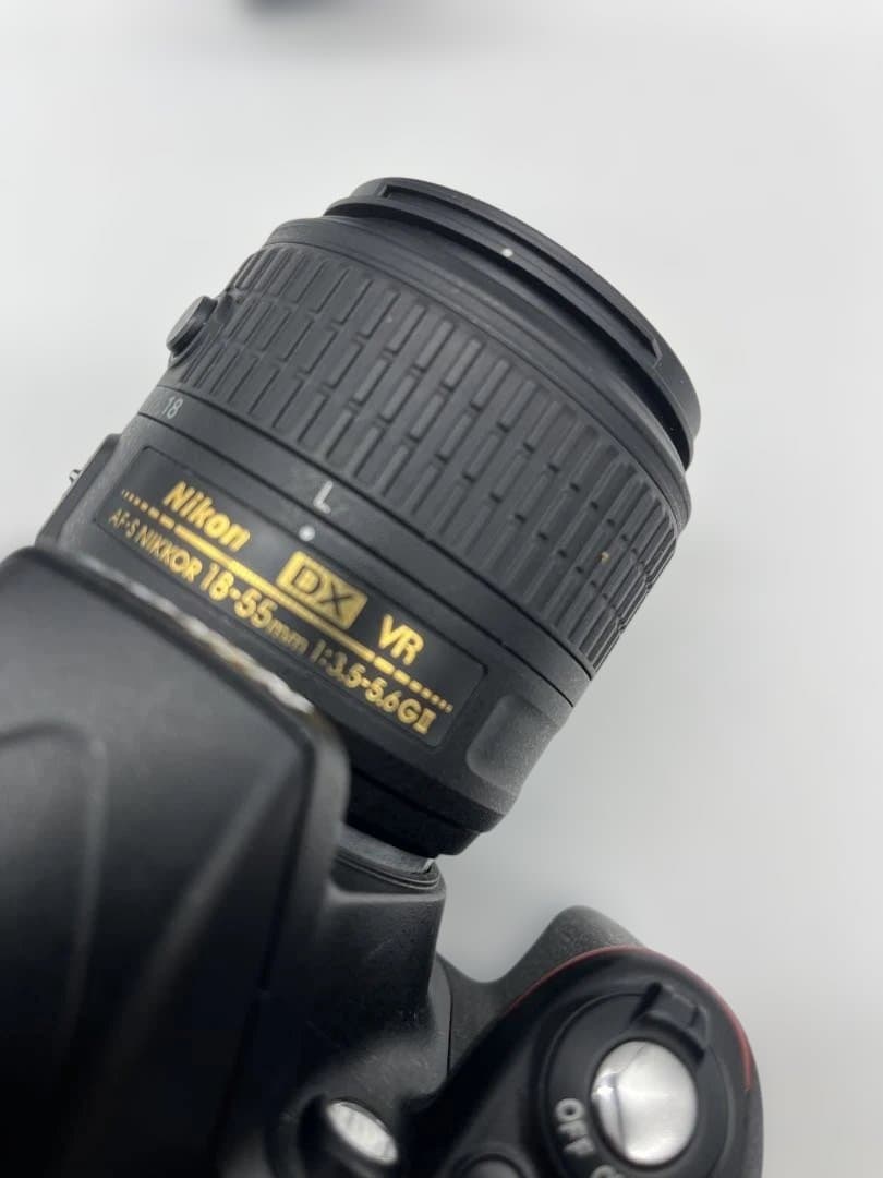 NIKON D3300 AF-S 18-55mm VRⅡ 予備バッテリーオマケ！