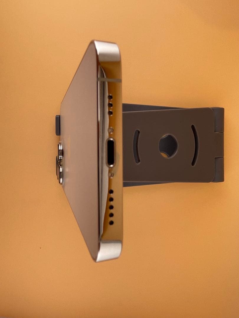 iphone 13pro シルバー128gb SIMフリー　バッテリー100%