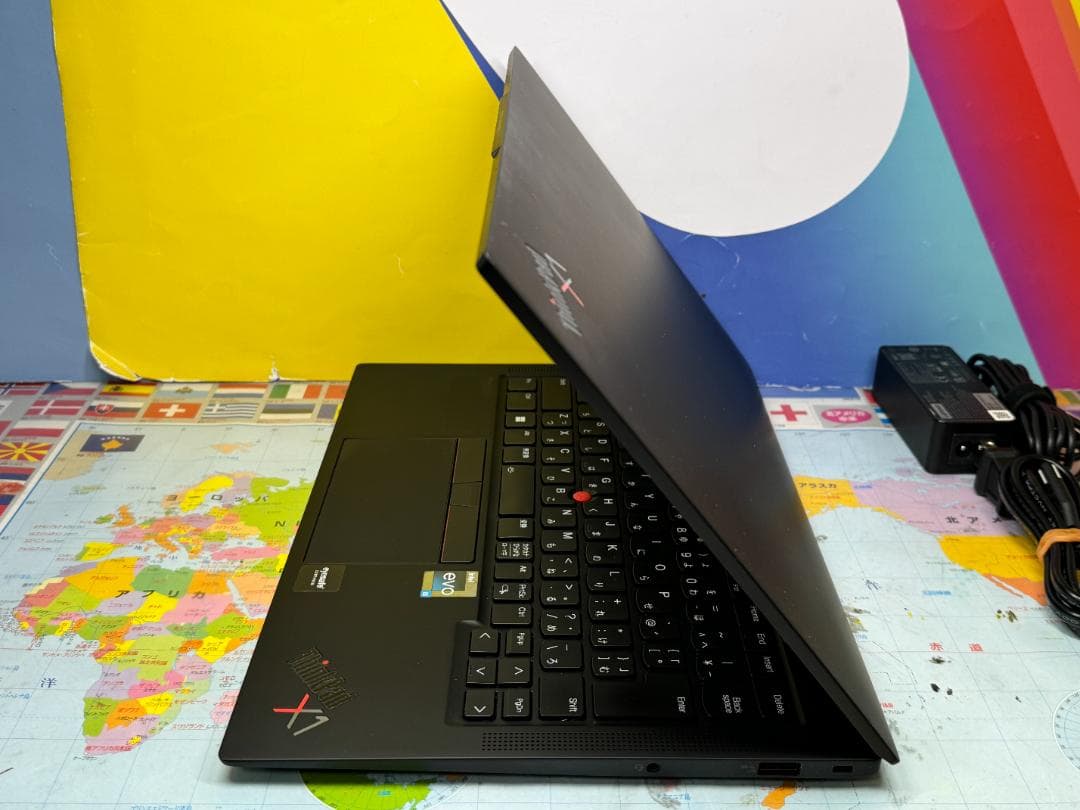 極美品 第12世代 レノボ Thinkpad X1 Carbon 10th 軽量